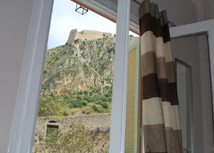 Asimoni بيت ضيافة
