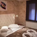 Asimoni Πανσιόν