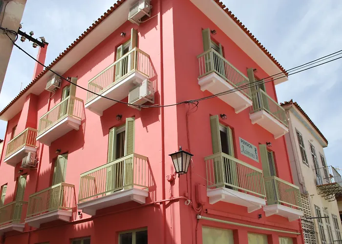 招待所 Asimoni 纳夫普利翁