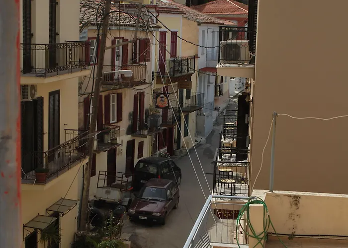 Asimoni 招待所 4*