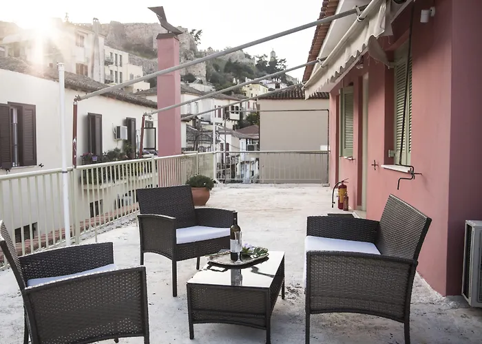 Asimoni 招待所 4*