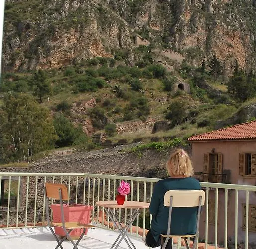 Asimoni 纳夫普利翁